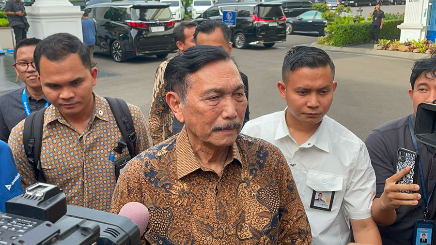 Luhut Soal Trump Pangkas Tarif RI: Kita Tidak Sedang Memberi Karpet Merah