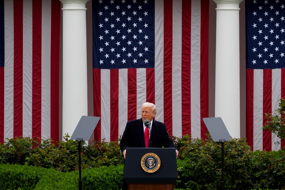 Benarkah Kesepakatan Prabowo–Trump Soal Tarif 19 Persen Menguntungkan? Ini Analisisnya