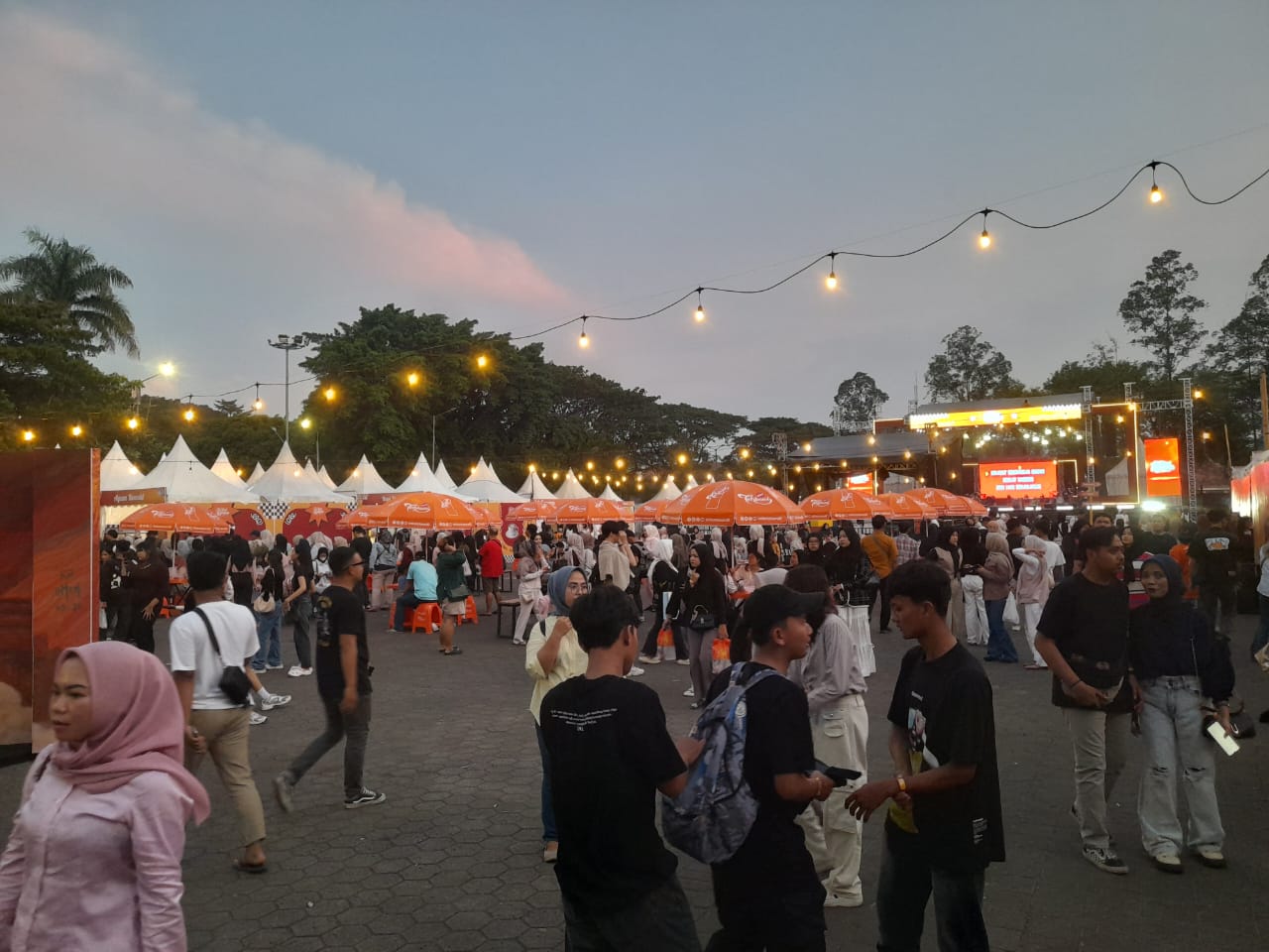 Pesta Mangan 2025: Perpaduan Kuliner dan Musik Meriahkan Kota Serang