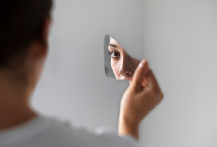 Mengenal NPD, Gangguan Kepribadian Narsistik yang Kerap Terselubung di Balik Pesona