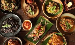 Kelihatannya Masih Enak? Hati-Hati, Bisa Jadi Sudah Gak Layak Konsumsi!