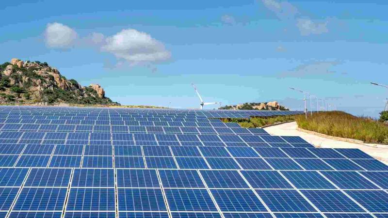 RI Siap Bangun Pembangkit Listrik Tenaga Surya Berkapasitas 100 Giga Watt
